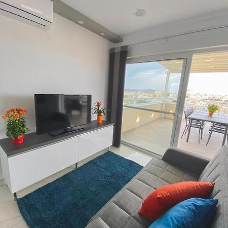 شقة The Blue Mill Penthouse With Beautiful Views ناسار المظهر الخارجي الصورة