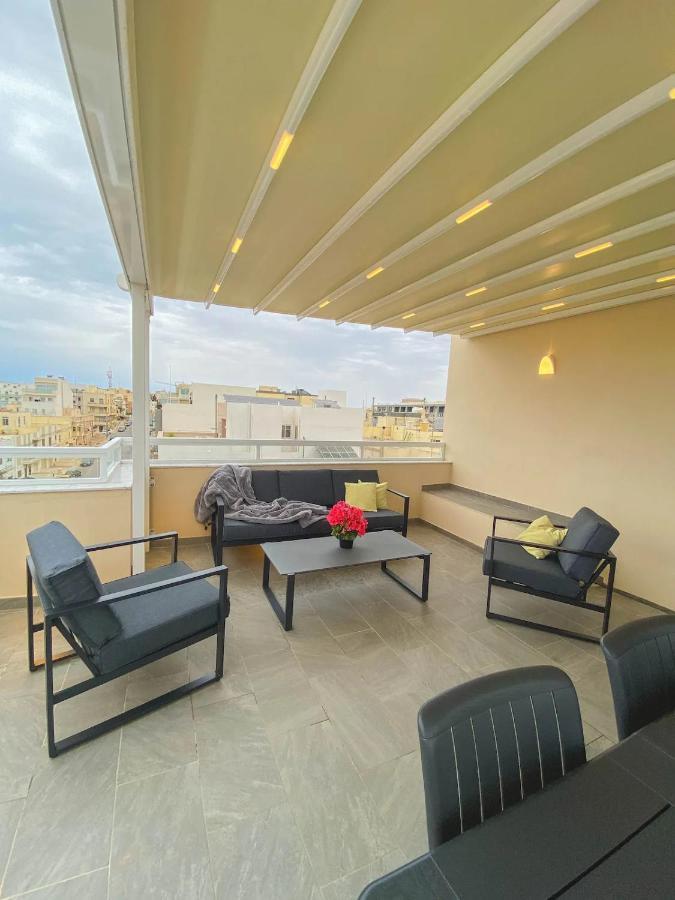 شقة The Blue Mill Penthouse With Beautiful Views ناسار المظهر الخارجي الصورة