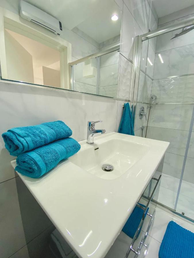 شقة The Blue Mill Penthouse With Beautiful Views ناسار المظهر الخارجي الصورة